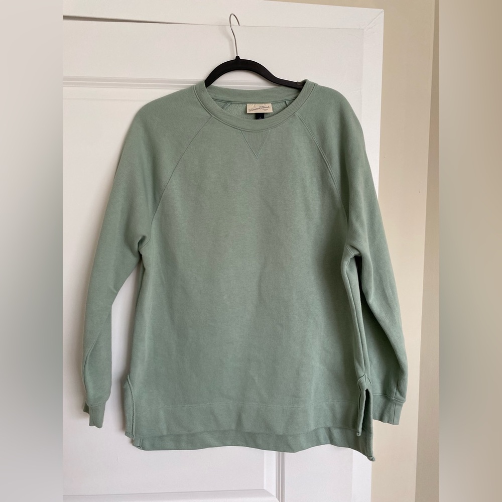 Target sweatshirt in Large, green